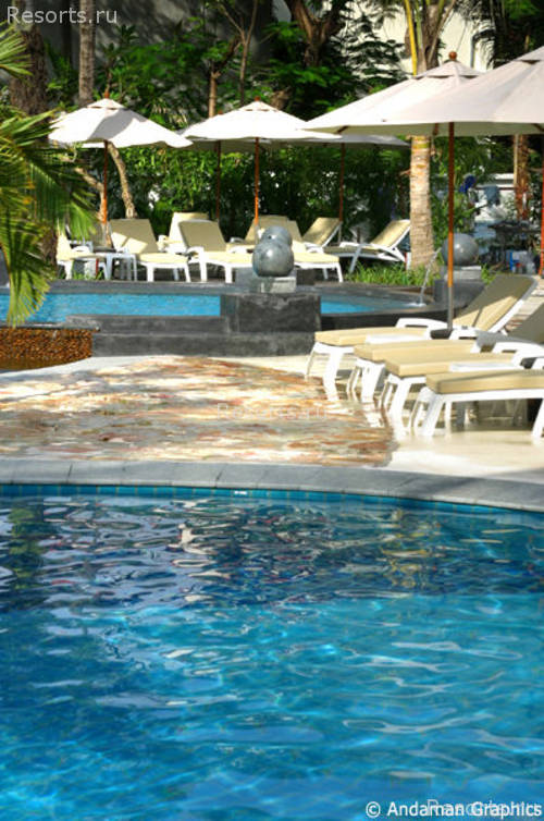 Holiday Inn Phuket 18